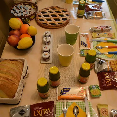 English 招待所 索伦托